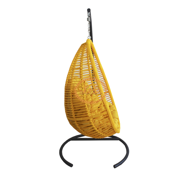 Подвесное кресло желтое из искусственного прута
